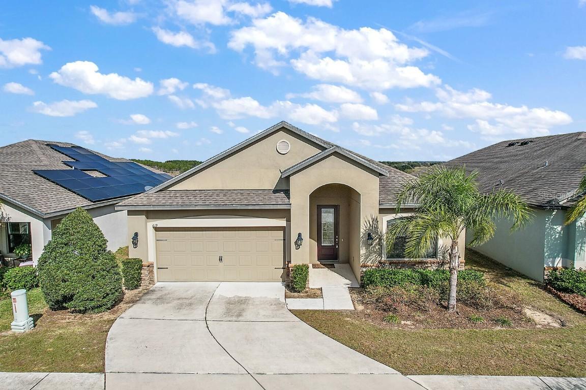 619 Silverthorn Pl., Groveland, FL 34736