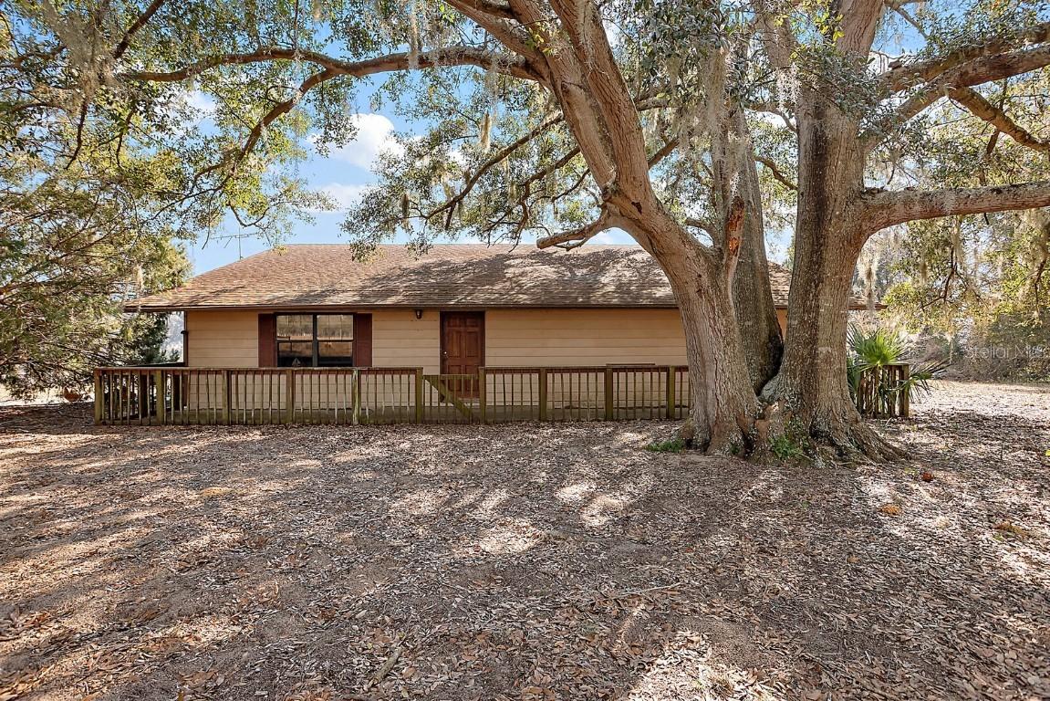 10544 Em En El Grove Rd., Leesburg, FL 34788