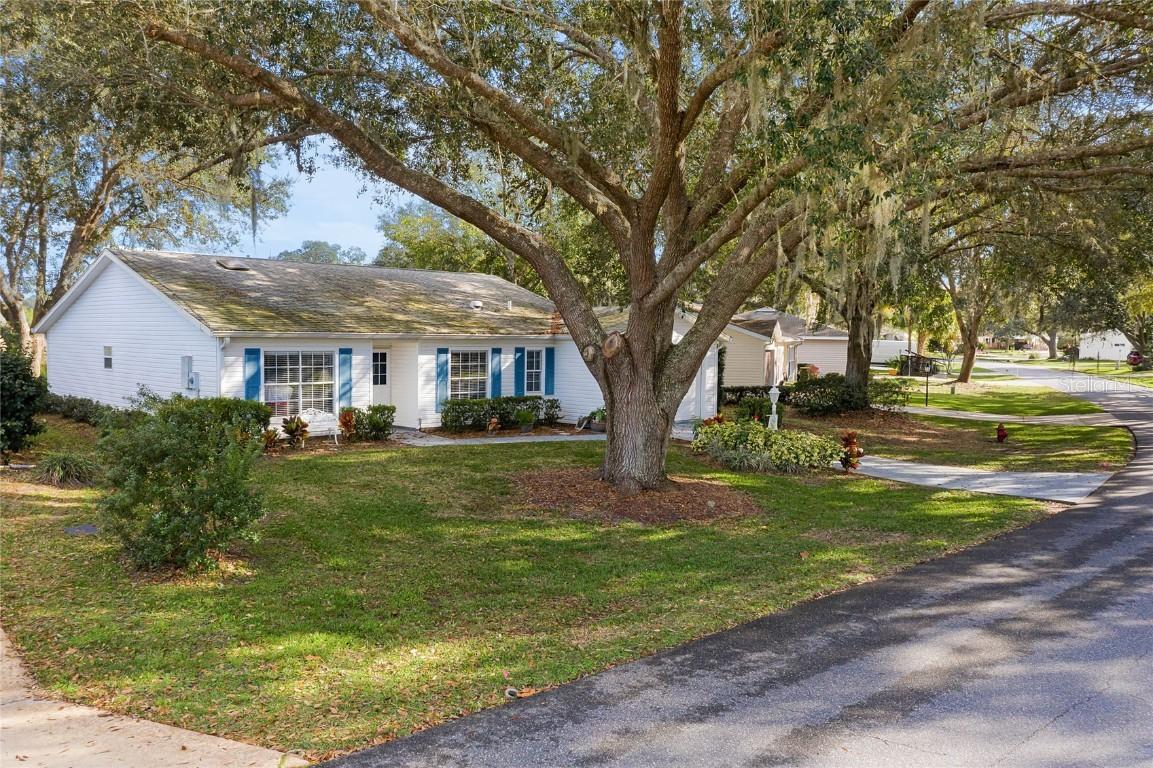 25648 Belle Helene, Leesburg, FL 34748