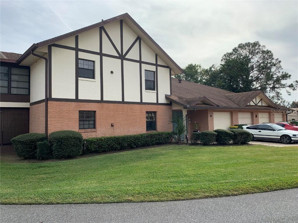 100 E Oak Terrace Dr. #A4, Leesburg, FL 34748