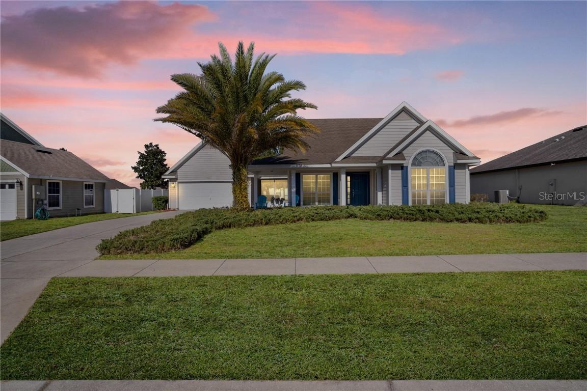 4042 Abaco Dr., Tavares, FL 32778