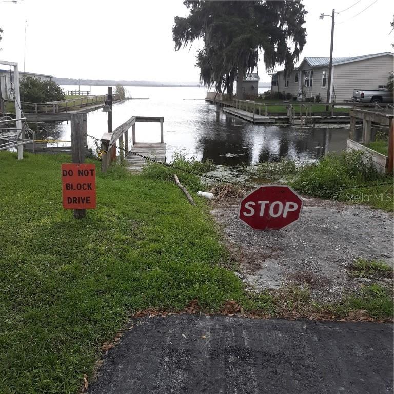 1146 Cr 461, Lake Panasoffkee, FL 33538