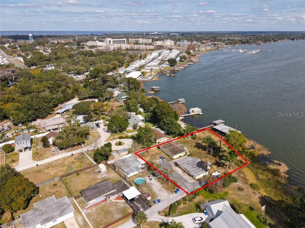 910 Camp St., Tavares, FL 32778