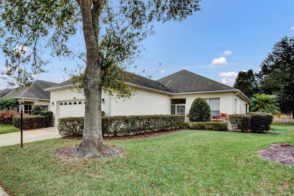 25039 Cypress Pond Ct., Leesburg, FL 34748