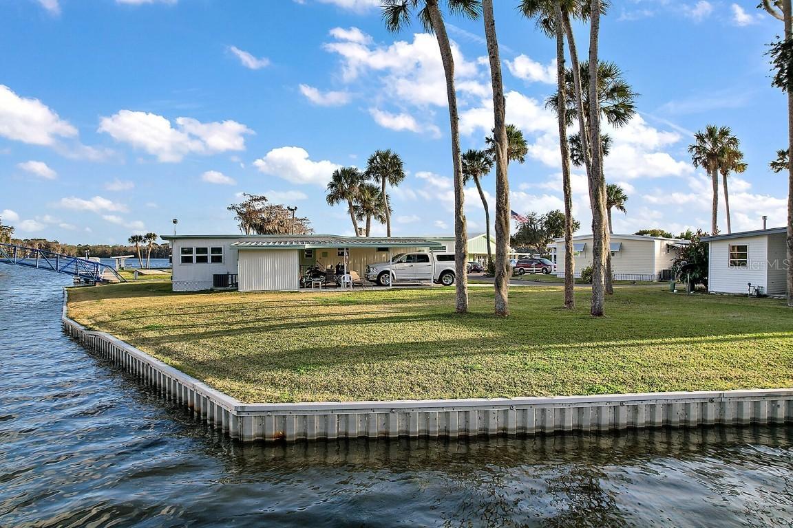 29 Club House Dr., Eustis, FL 32726