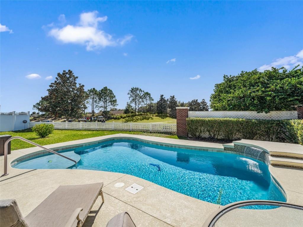 2524 Greenhill Tr., The Villages, FL 32162