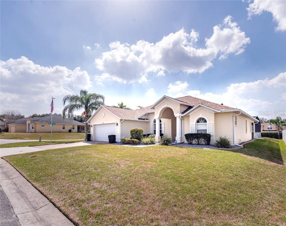 307 Moscato Dr., Davenport, FL 33897