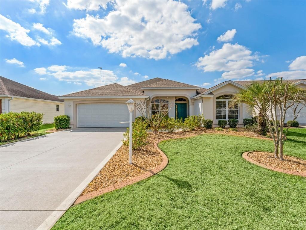 358 Mccormick Ln., The Villages, FL 32162