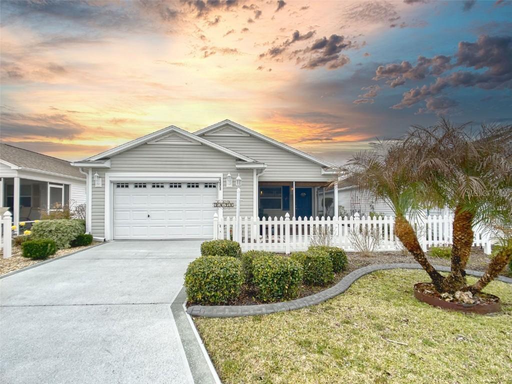 2471 Bayport Pl., The Villages, FL 32162