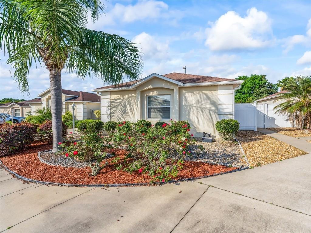 622 Danbury St., The Villages, FL 32162