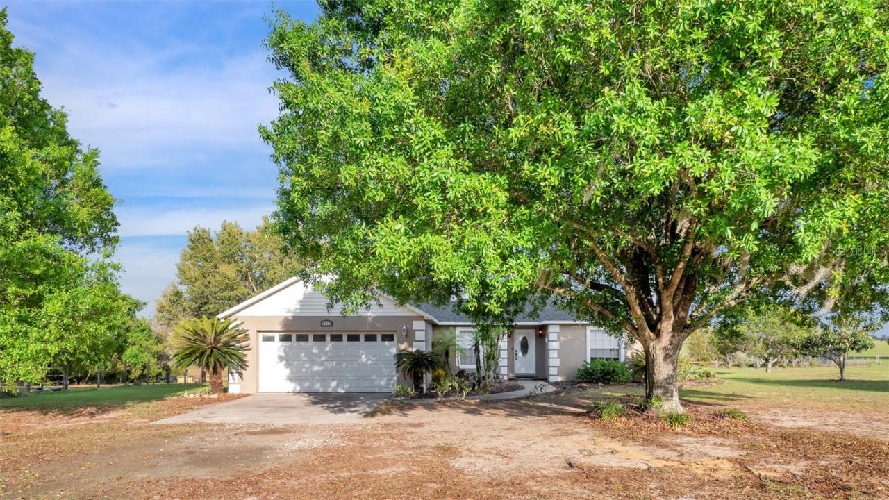 830 Painted Horse Ln., Groveland, FL 34736
