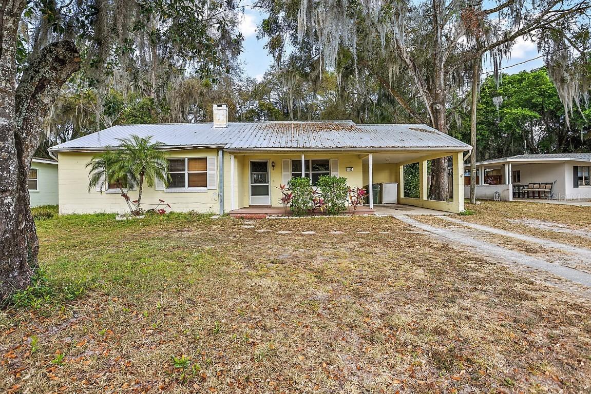 1012 Oak Dr., Leesburg, FL 34748