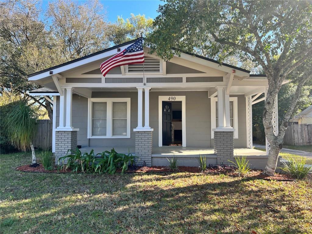 490 E Lakeview Ave., Eustis, FL 32726