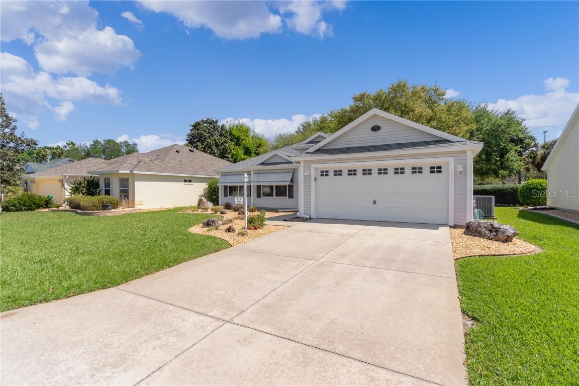 873 Oak Forest Dr., The Villages, FL 32162