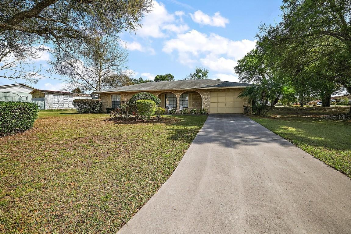 521 Highland Dr., Eustis, FL 32726