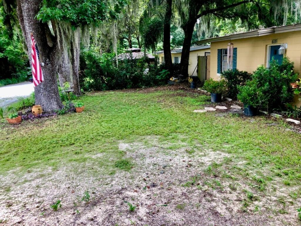 615 Danvers St., Eustis, FL 32726