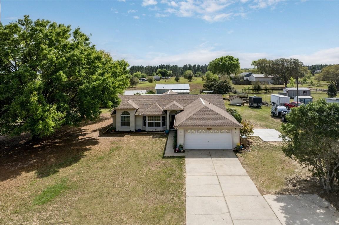 20652 County Road 44a, Eustis, FL 32736