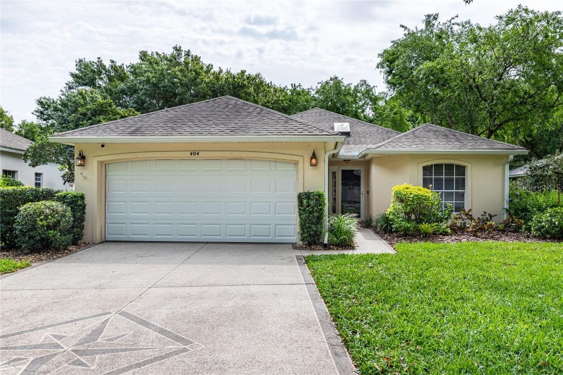 404 Juniper Way, Tavares, FL 32778