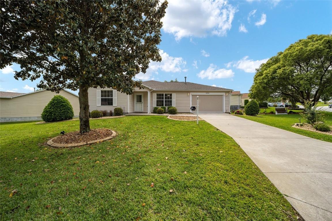 16961 SE 96th Chapelwood Cir., The Villages, FL 32162