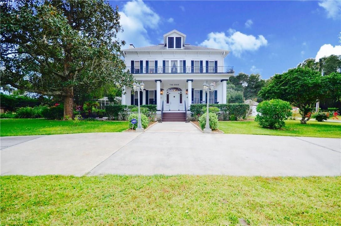 1390 E Lakeview Ave., Eustis, FL 32726