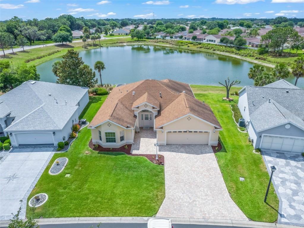 676 Farmington Ave., The Villages, FL 32162
