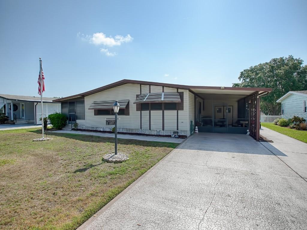 25106 Pine Hill, Leesburg, FL 34748