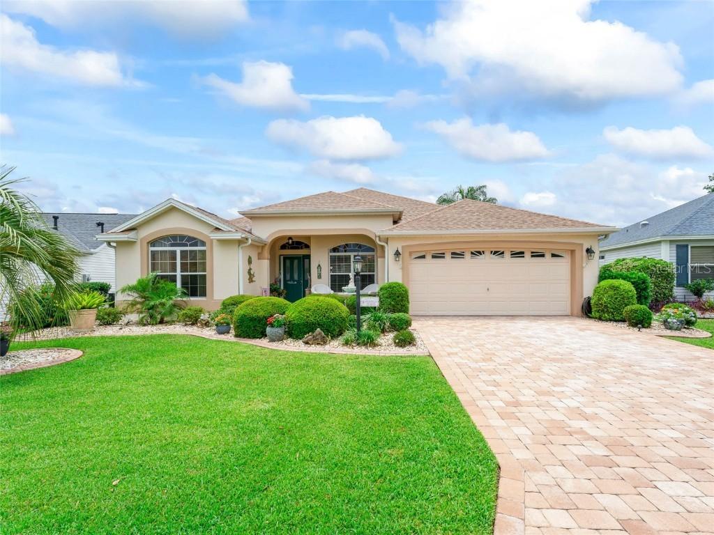 580 Hartley Pl., The Villages, FL 32162