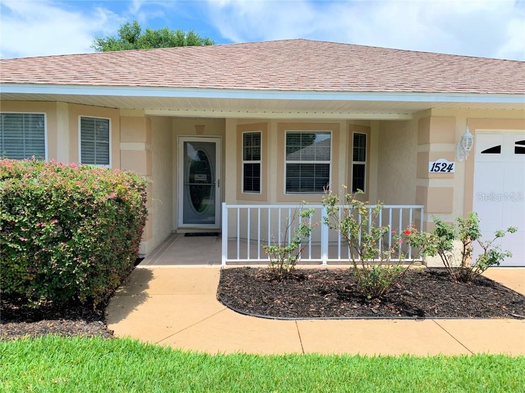 1524 Lake Villa Dr, Tavares, FL 32778