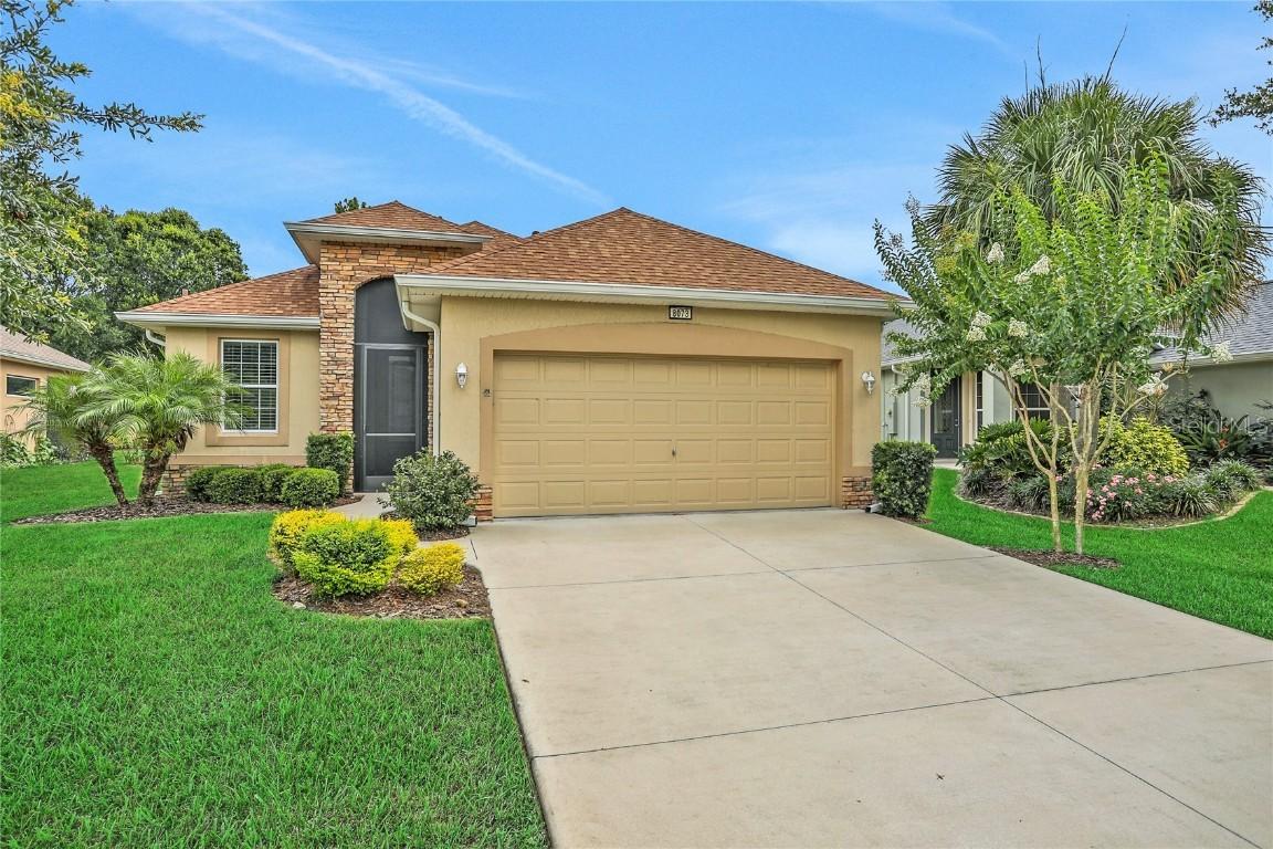 8073 Bridgeport Bay Cir., Mount Dora, FL 32757