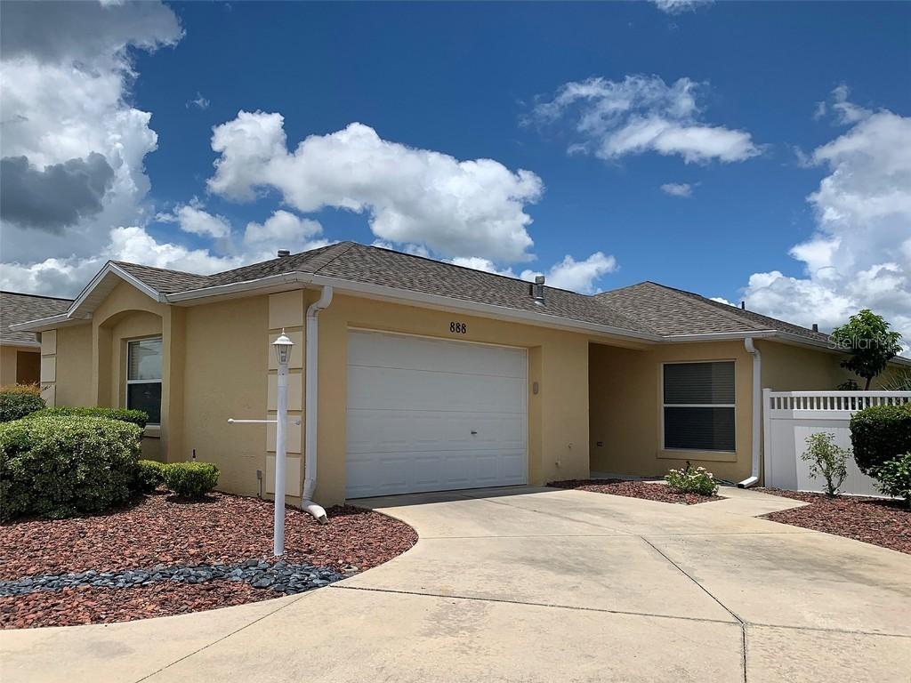 888 Radclife Berea Pl., The Villages, FL 32162