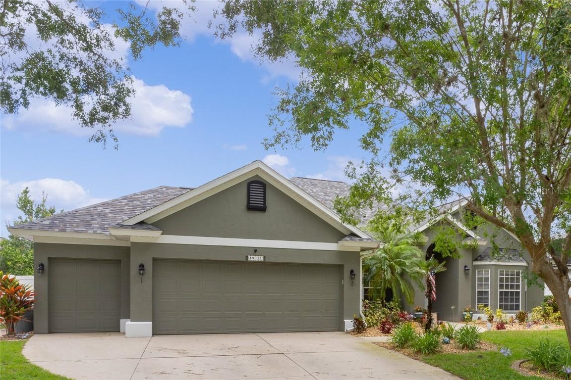 19351 Spring Oak Dr., Eustis, FL 32736
