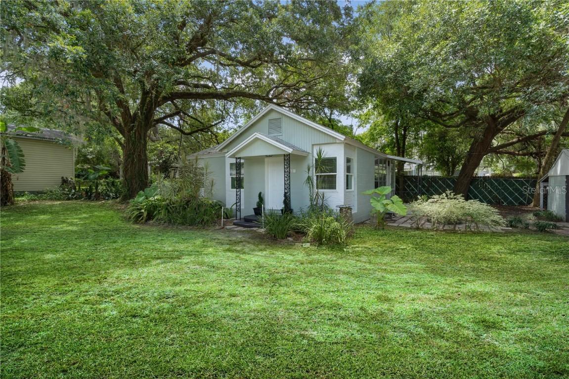 1221 Osceola Ave., Leesburg, FL 34748