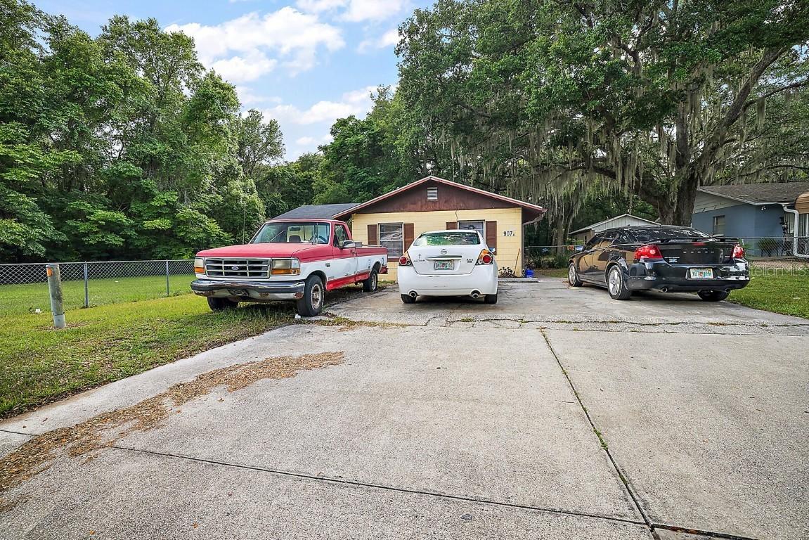 907 Nebraska St. #A, Leesburg, FL 34748