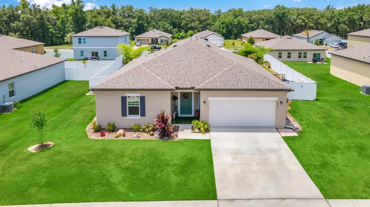 16423 Blooming Cherry Dr., Groveland, FL 34736