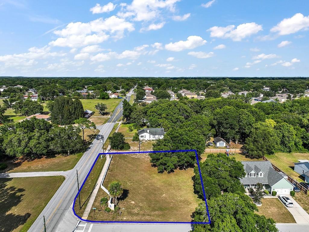 623 Butch Cassidy Ln., Eustis, FL 32726