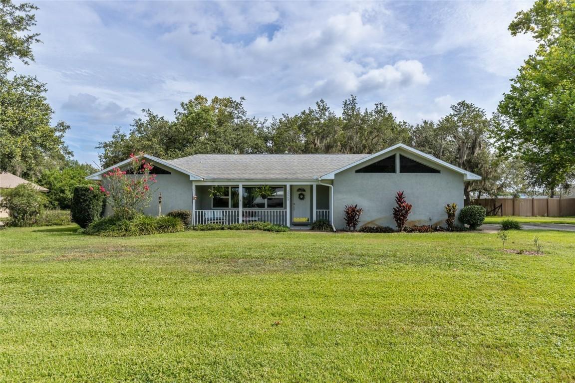 15909 Hanson View Dr., Tavares, FL 32778