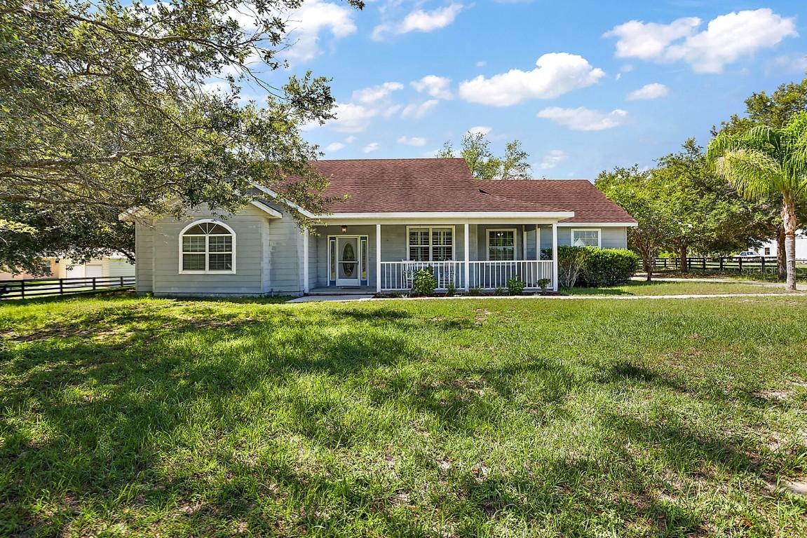 36843 Nashua Blvd., Sorrento, FL 32776