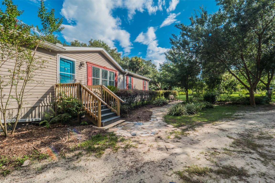 38046 Inwoods Trl, Eustis, FL 32736