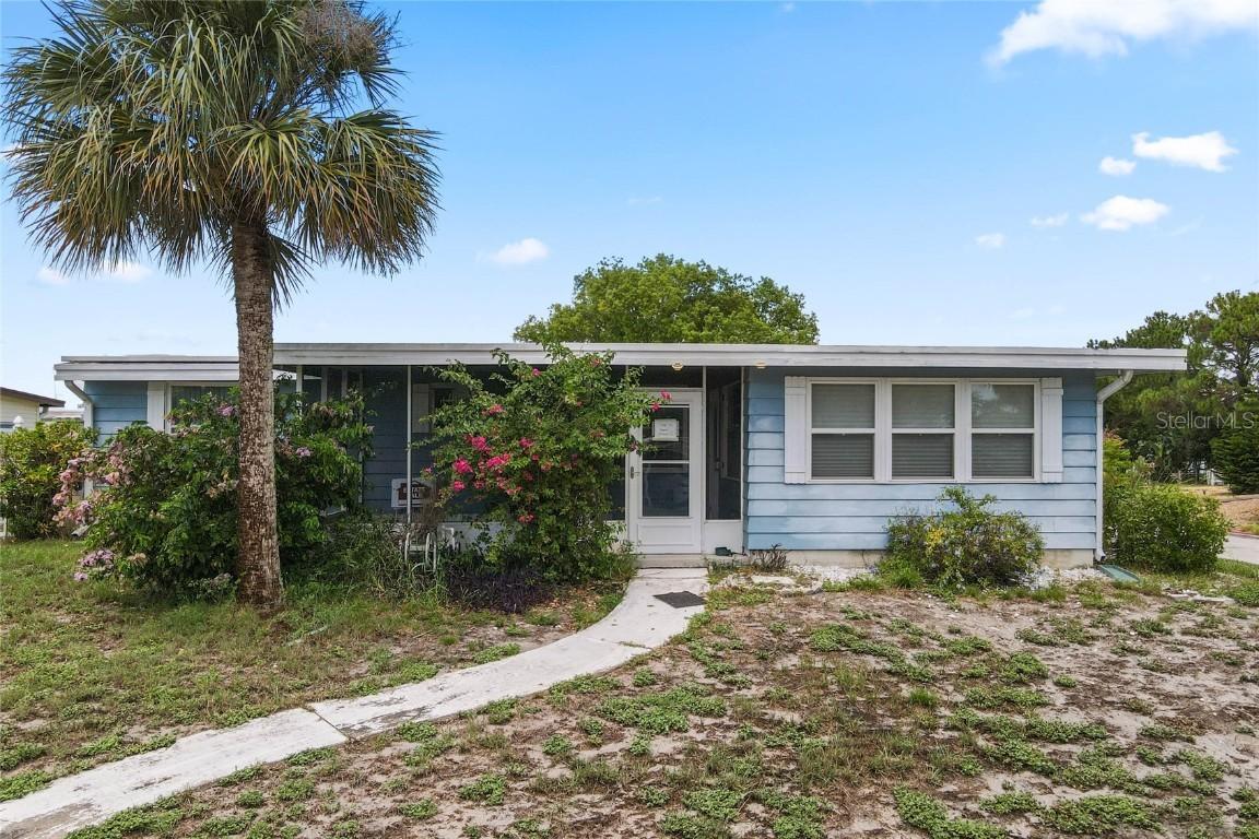 2750 Vindale Rd., Tavares, FL 32778