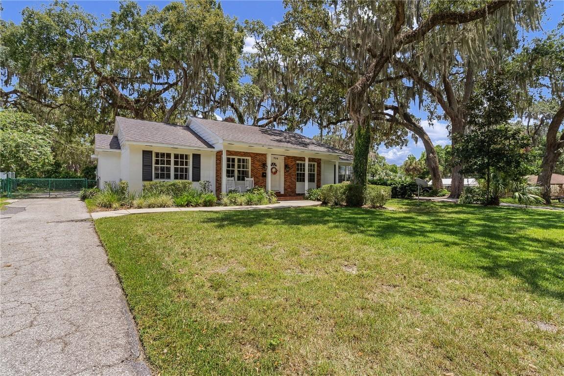 734 Boylston St., Leesburg, FL 34748