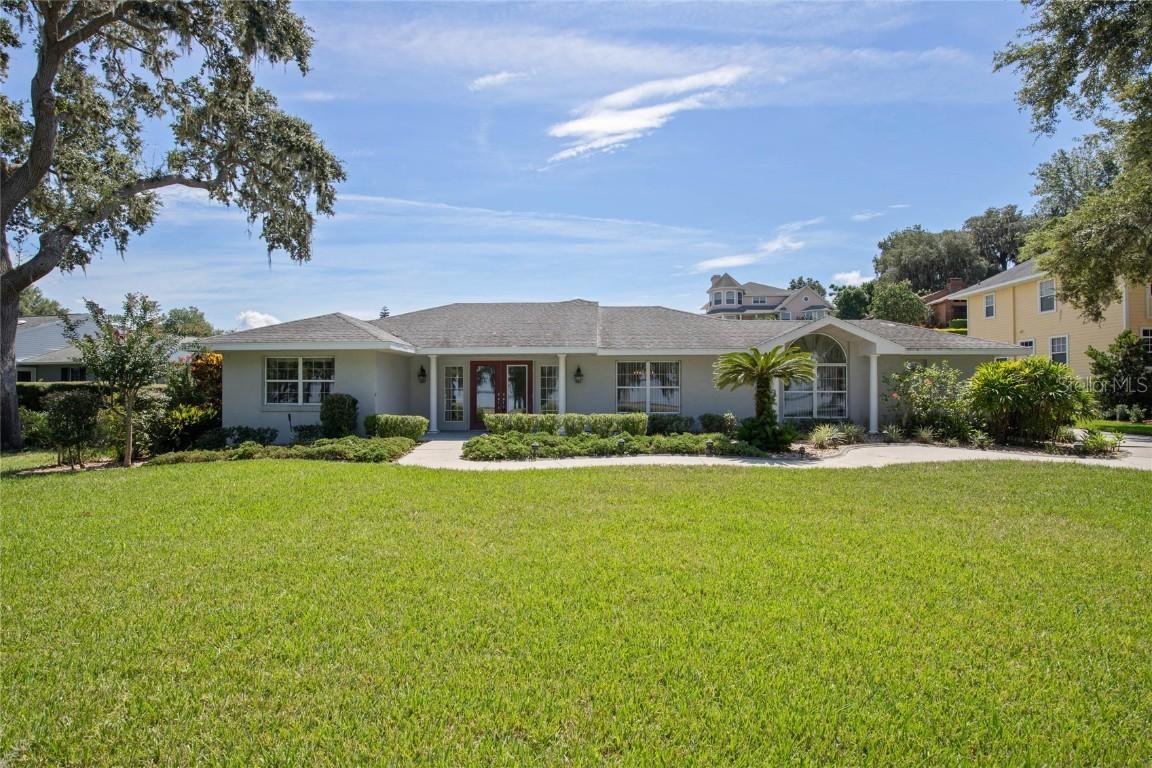 1212 Overlook Rd., Eustis, FL 32726