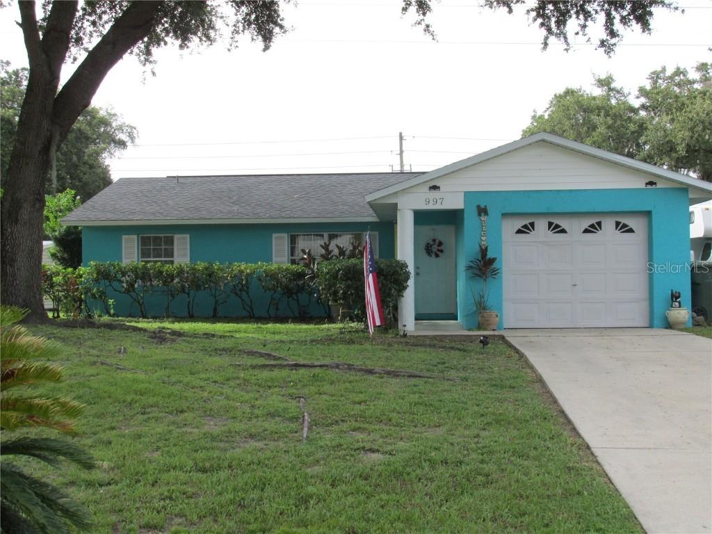 997 Whisper Oak Dr, Leesburg, FL 34748