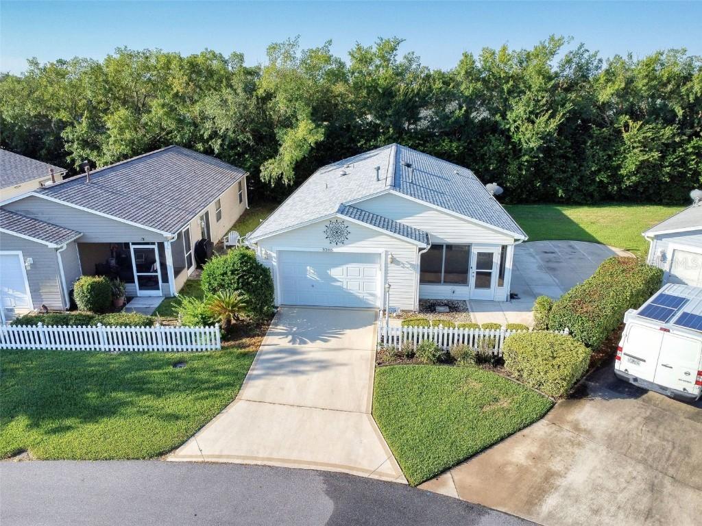3285 Riverton Rd., The Villages, FL 32162