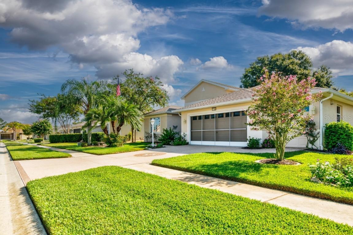 27322 Stoney Brook Dr., Leesburg, FL 34748