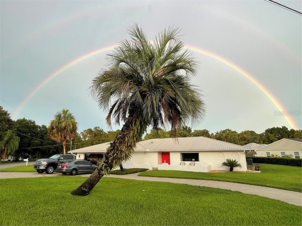 225 Temple Cir., Eustis, FL 32726