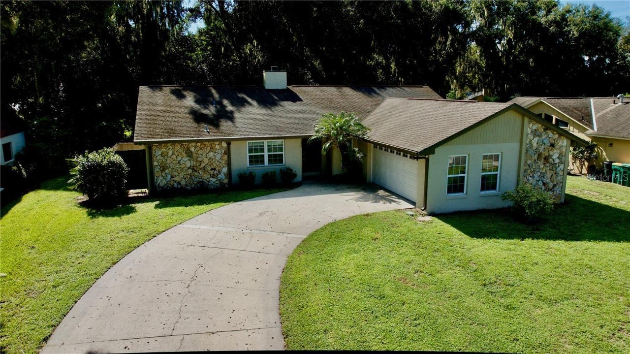 1237 Overlook Rd., Eustis, FL 32726