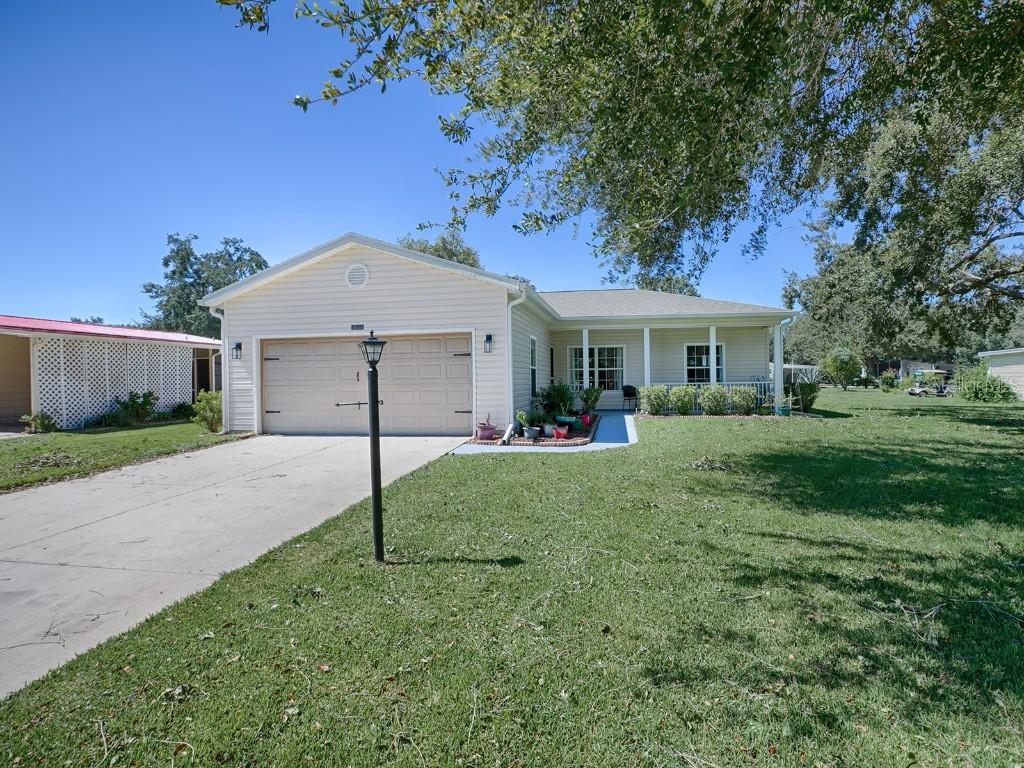 25111 Betton Hill, Leesburg, FL 34748