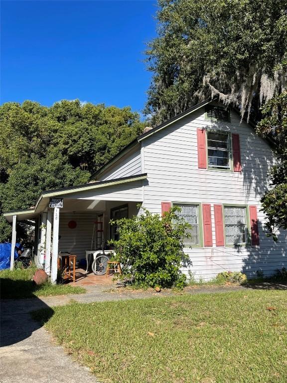 128 N Hawley St., Eustis, FL 32726