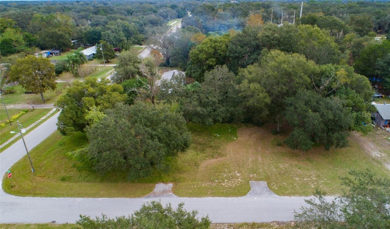 24600 Madison St., Astatula, FL 34705