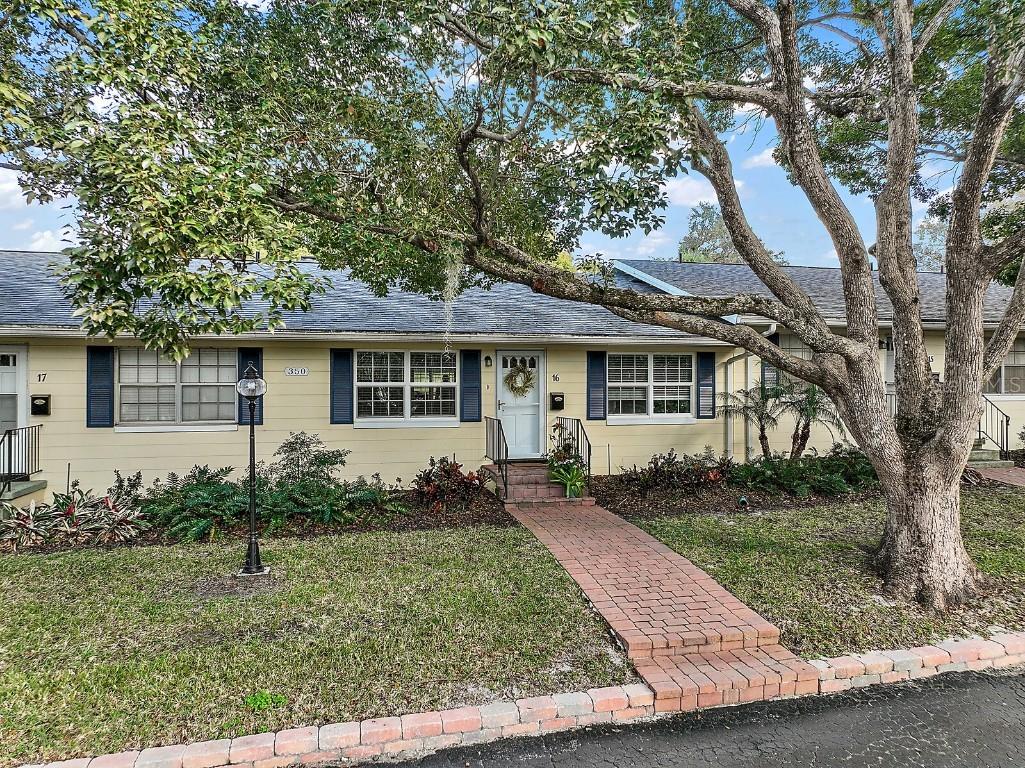 350 Liberty Ave. #16, Mount Dora, FL 32757